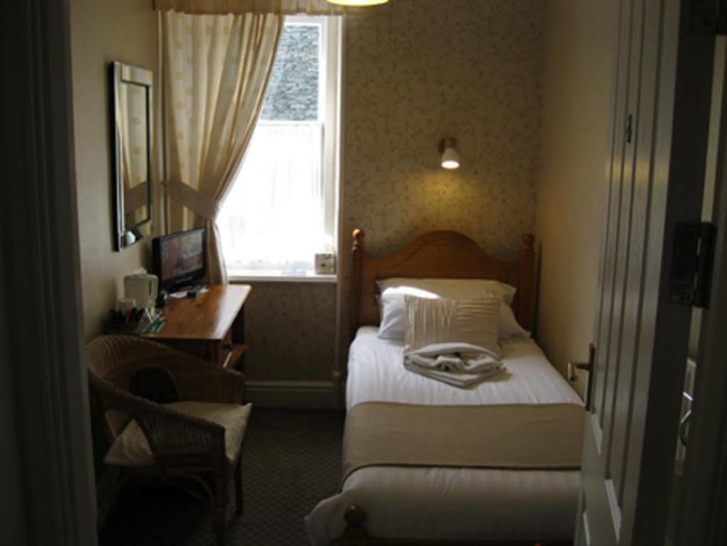 Harvington House Bed & Breakfast Keswick  Exterior photo